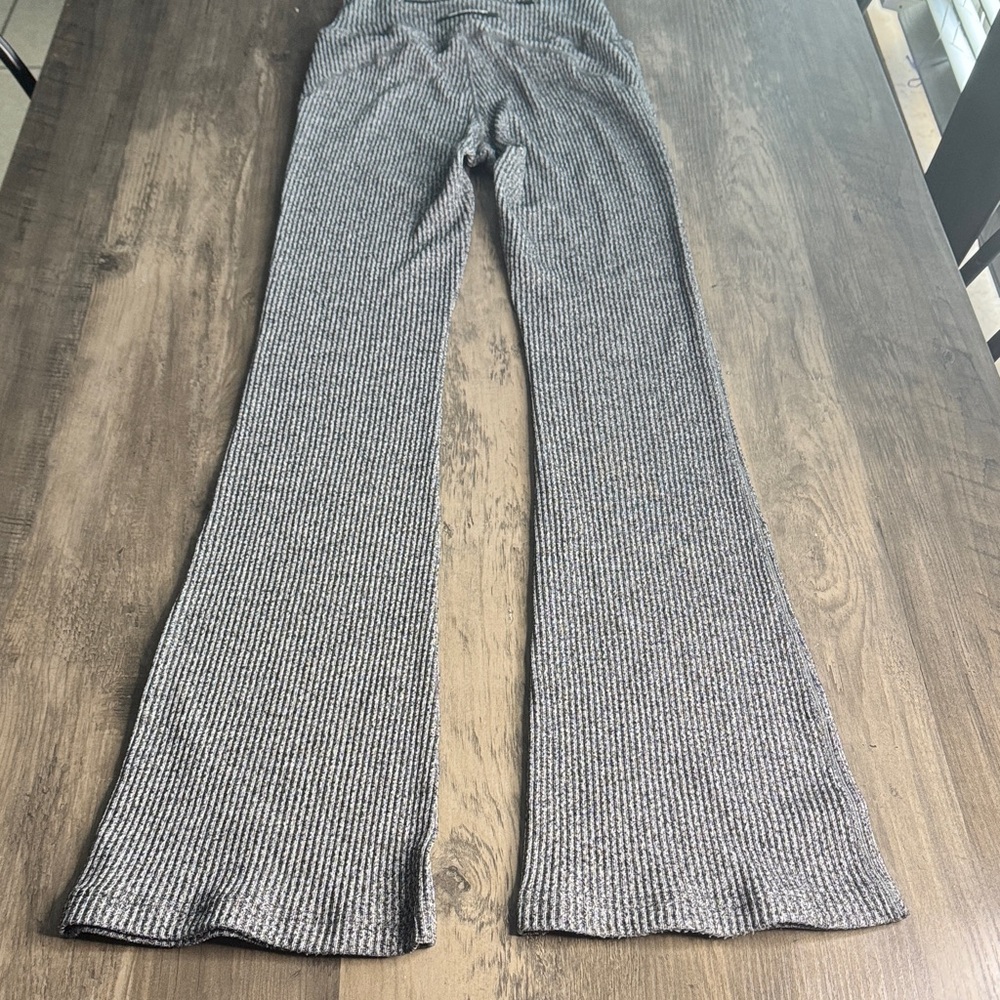 ECHT Gray Ribbed Leggings - Picture 6 of 6